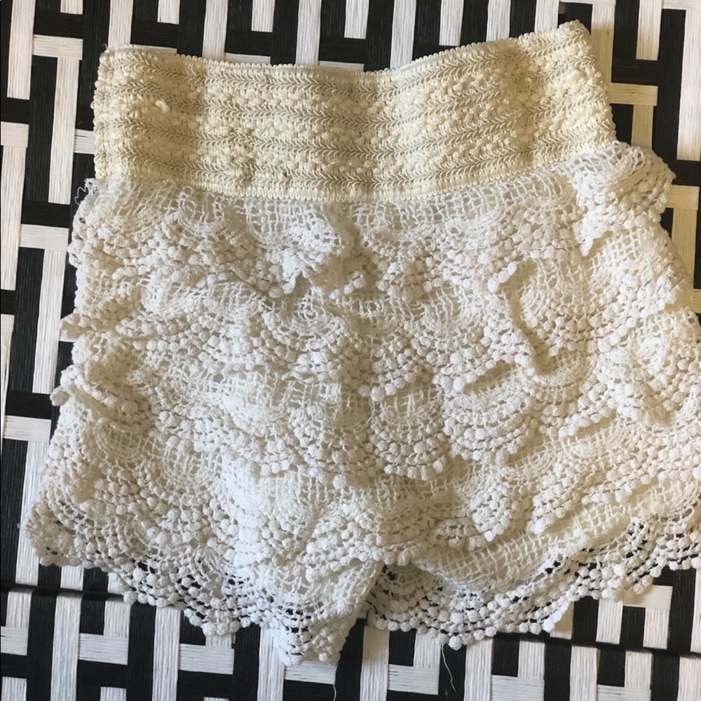 Shorts - Picture 2 of 3